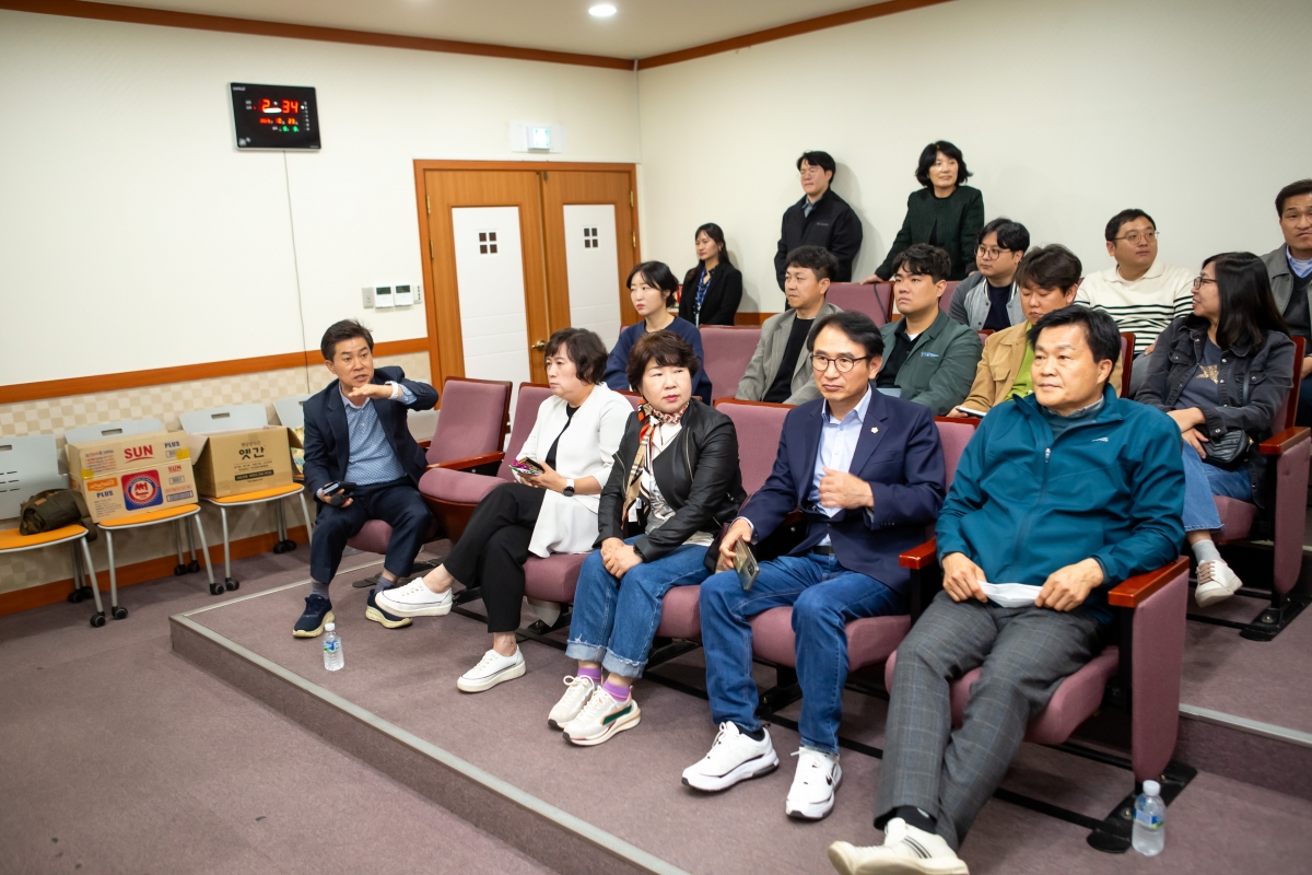 20231023-058[_P7U5431-제271회 임시회 산업건설위원회 울산광역시 교통관리센터 비교건학.jpg