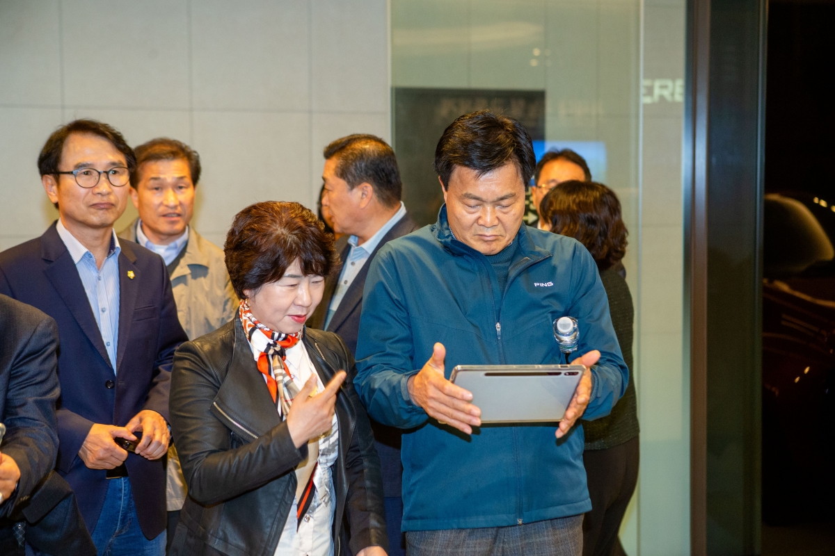 20231023-080[_P7U5490-제271회 임시회 산업건설위원회 울산광역시 교통관리센터 비교건학.jpg