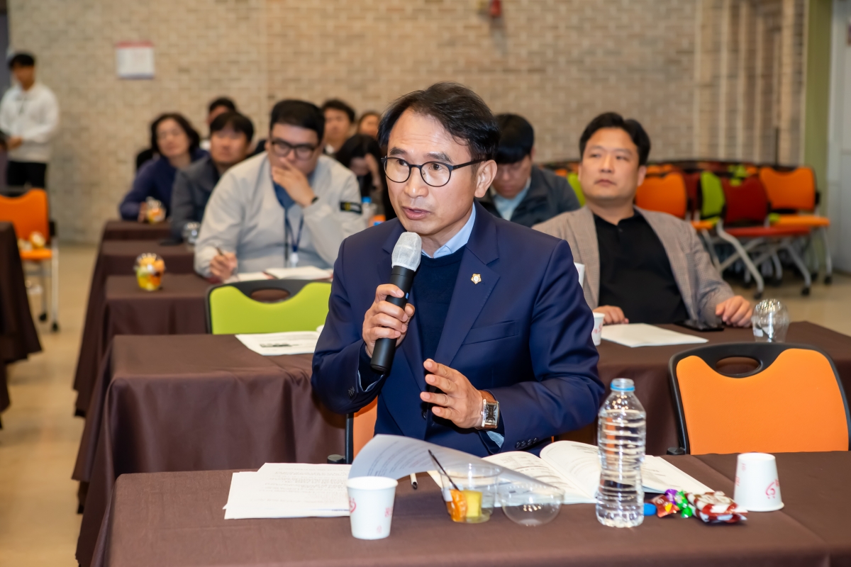 20231110-066[_P7U8470-구미시의회 민간위탁사무의 이해 및 관리방안 특강.jpg