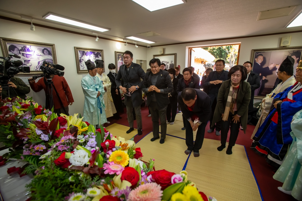 20231114-027[_P7U8592-박정희대통령 탄신 106돌 문화행사.jpg