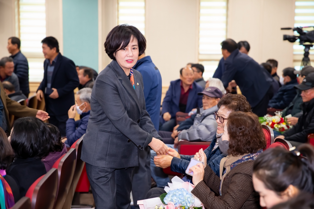 20231123-005[_P7U0229-제28회 농업인의 날 기념행사.jpg