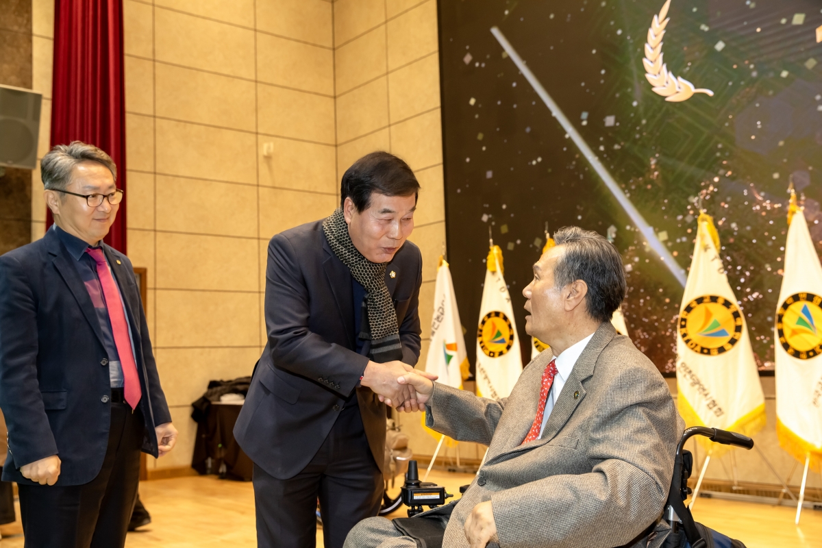 20231124-025[_P7U0350-2023 교통사고 장애인 재활상 시상식.jpg