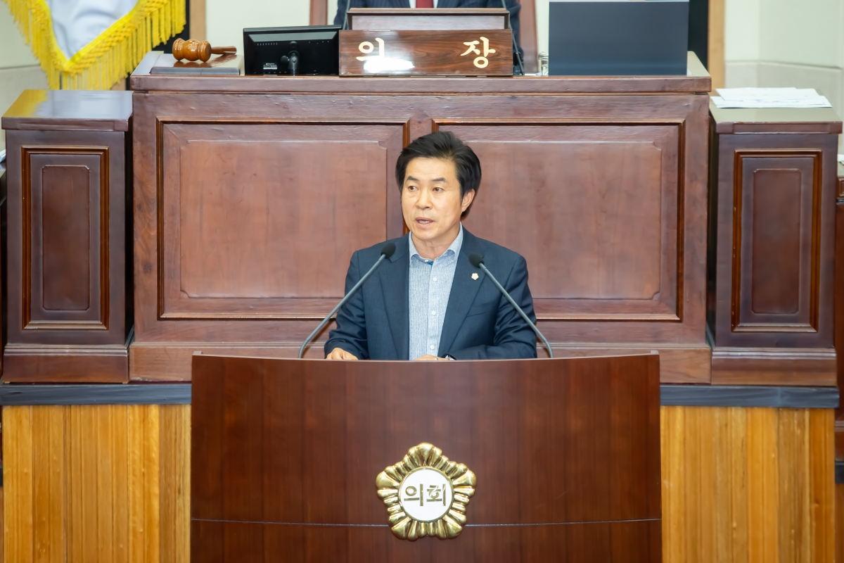20231127-017[_P7U0655-제272회 제2차 정례회 제1차 본회의시 강승수 의원 5분 자유발언.jpg