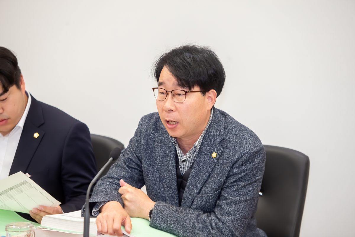 20231129-025[_P7U1155-제272회 제2차 정례회 의회운영위원회 소관 2024년도 예산안 및 기금운용계획안 예비삼사 활동.jpg