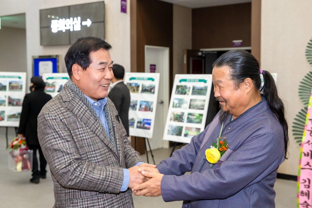 20231204-011[_P7U1852-사)동북아청소년협의회 이사장 취임식.jpg