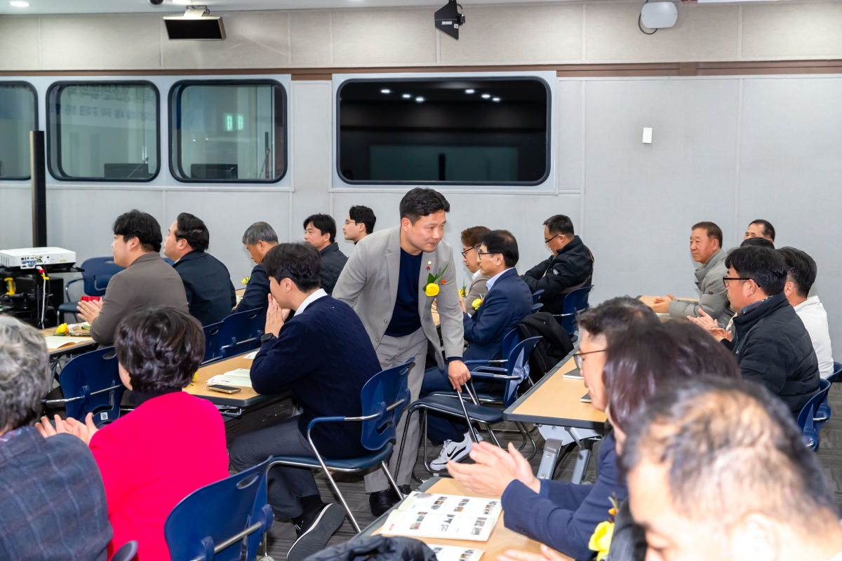 20231204-017[_P7U1870-사)동북아청소년협의회 이사장 취임식.jpg