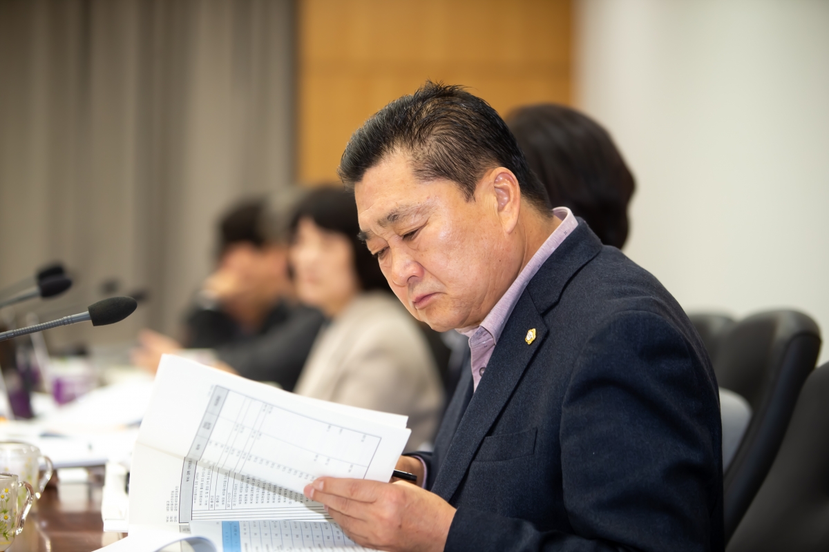 20231207-008[_P7U2242-제272회 제2차 정례회시 예산결산특별위원회 2024년도 예산안 및 기금운용계획안 심사 활동.jpg