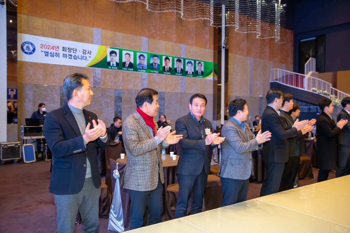 20231207-081[_P7U2479-구미회 창립 제19주년 기념식 및 회장 이·취임식.jpg