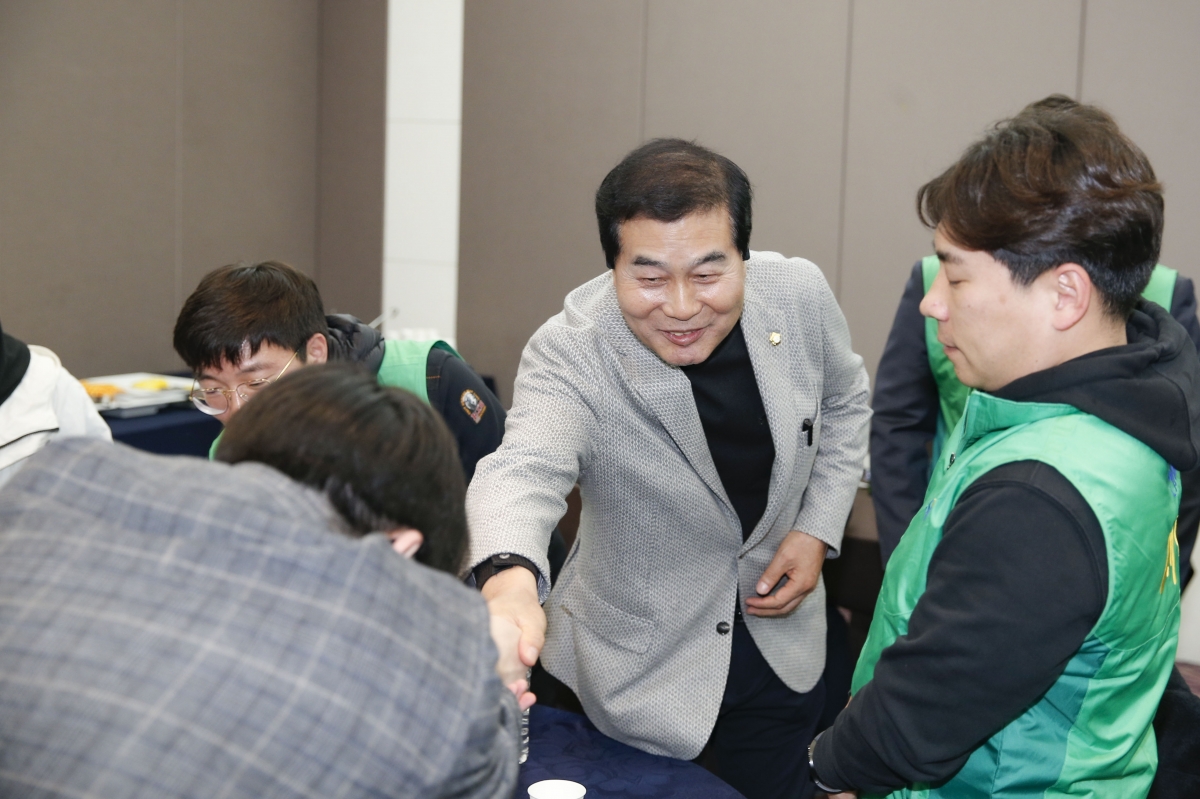 20231211-002[_P7U2773-1-2023 구미시청년새마을연대 정기총회.jpg