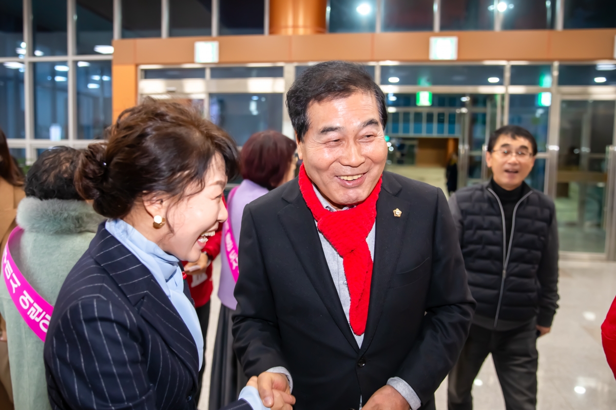 20231213-085[_P7U3150-2023 구미시어린이집 연합회 보육발전 유공 표창 및 보육교직원 힐링 교육.jpg