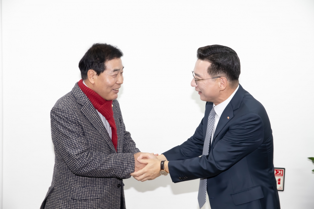 20231214-001[_P7U3269-SM벡셀 방산용 앰플전지 생산라인 가동식.jpg
