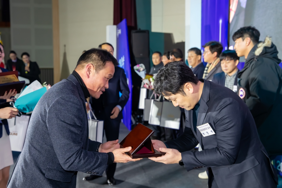 20231218-017[_P7U3419-2023년 구미체육 유공자 시상식 및 한마음대회.jpg