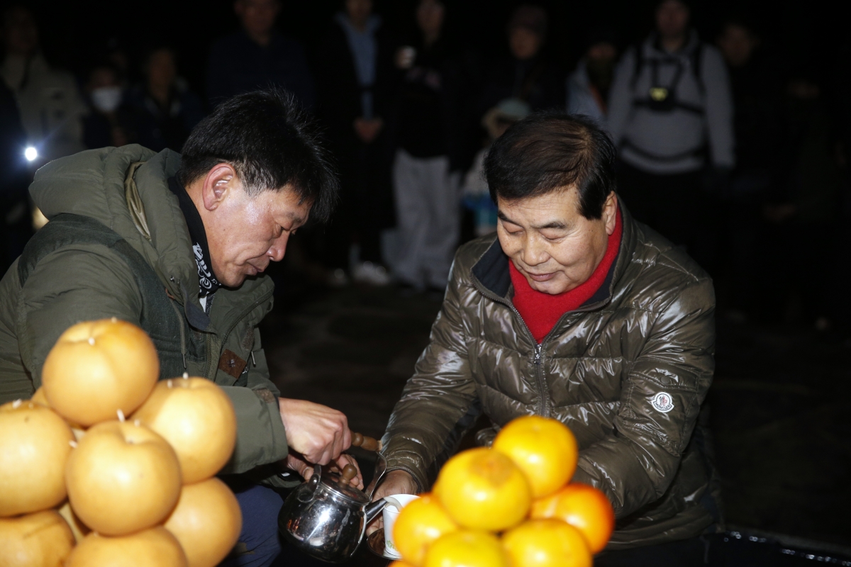 20240101-089[_P7U8634 복사-2024년 천생산 해맞이 및 시민 안녕기원제.jpg