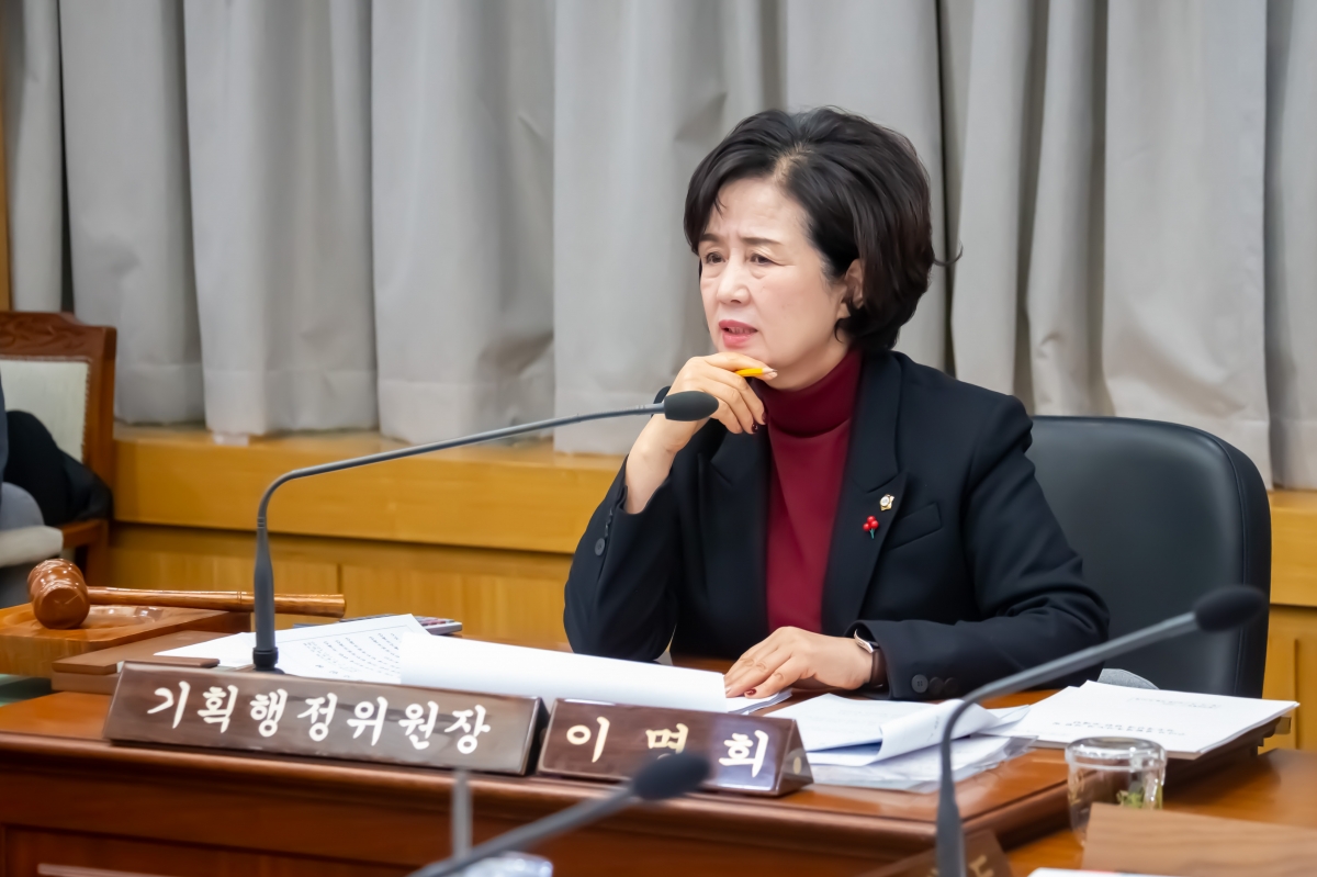 20240117-015[_P7U9504-제273회 임시회 기획행정위원회조례안 심사 활동.jpg