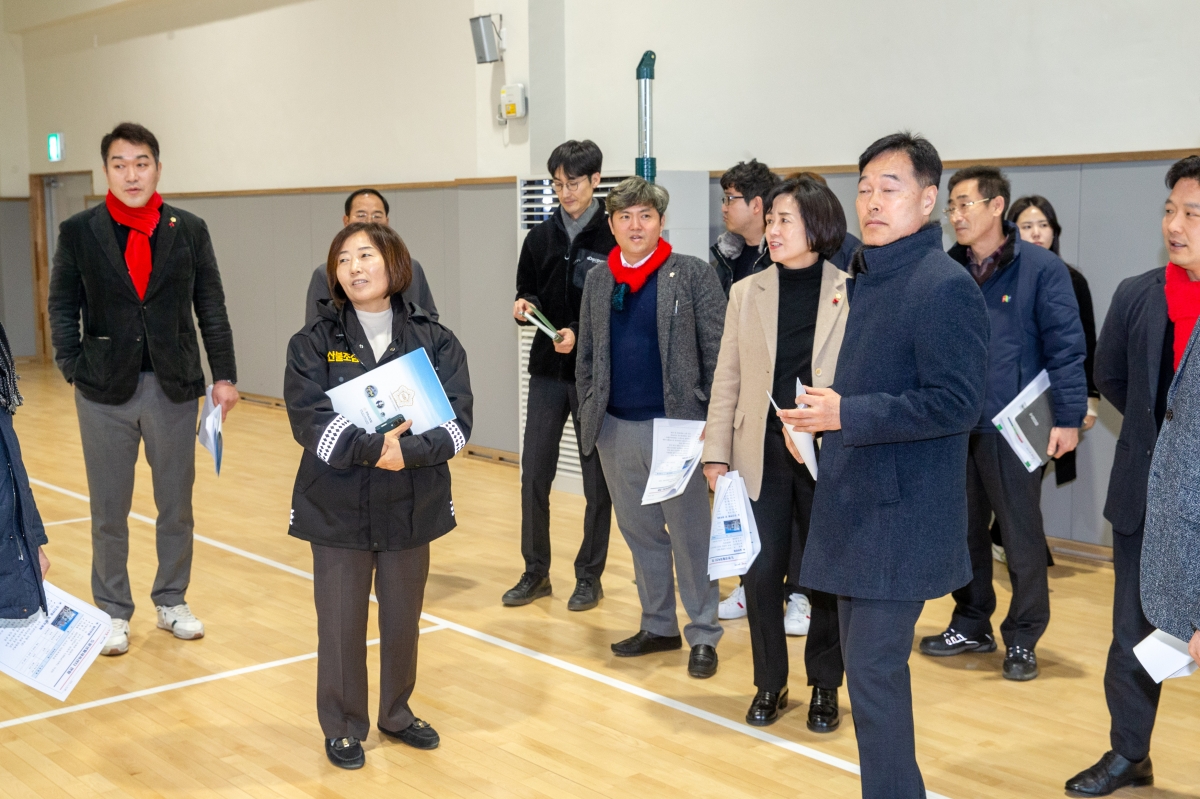 20240122-068[_P7U0224-제273회 임시회시 기획행정위원회 도봉국민체육센터 현장방문.jpg