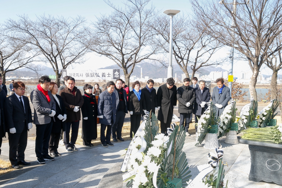 20240301-104[_P7U3023-1-3·1절 기념 장진홍 선생 추념.jpg