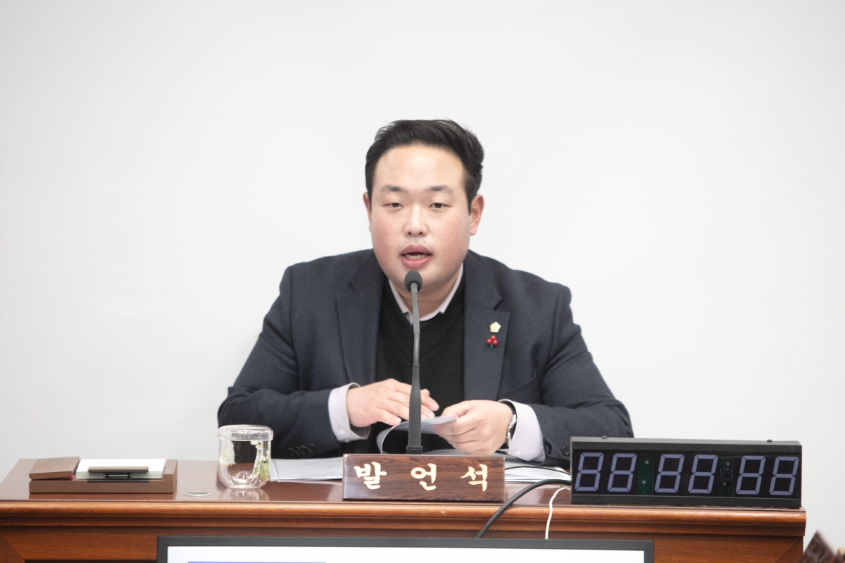 20240305-032[IMG_0141-제274회 임시회 기획행정위원회 조례안 심사활동.jpg