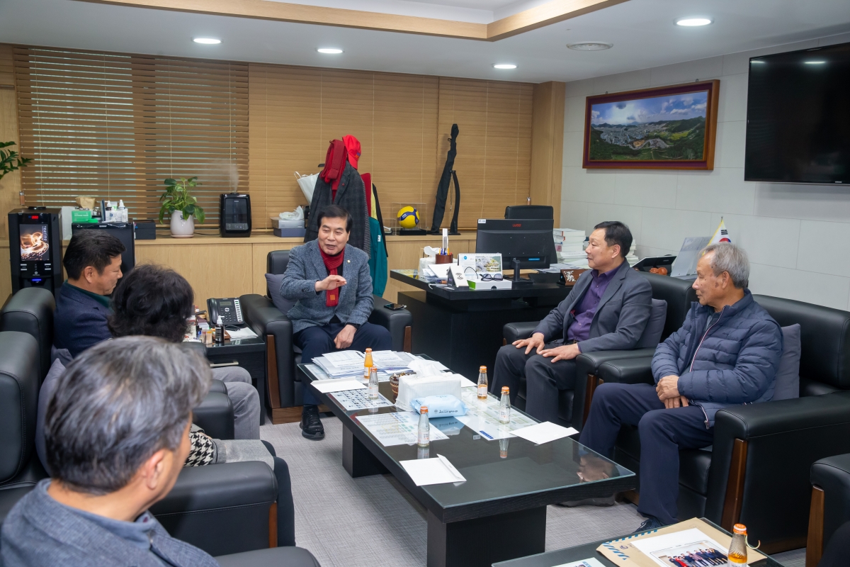 20240305-170[_P7U3569-이통장 연합회장단 의장실 방문.jpg