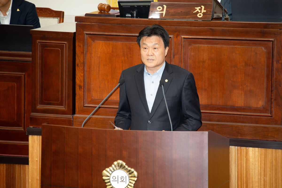 20240415-017[_P7U5976-제275회 임시회 제1차 본회의시 김영태 의원 5분 자유발언.jpg