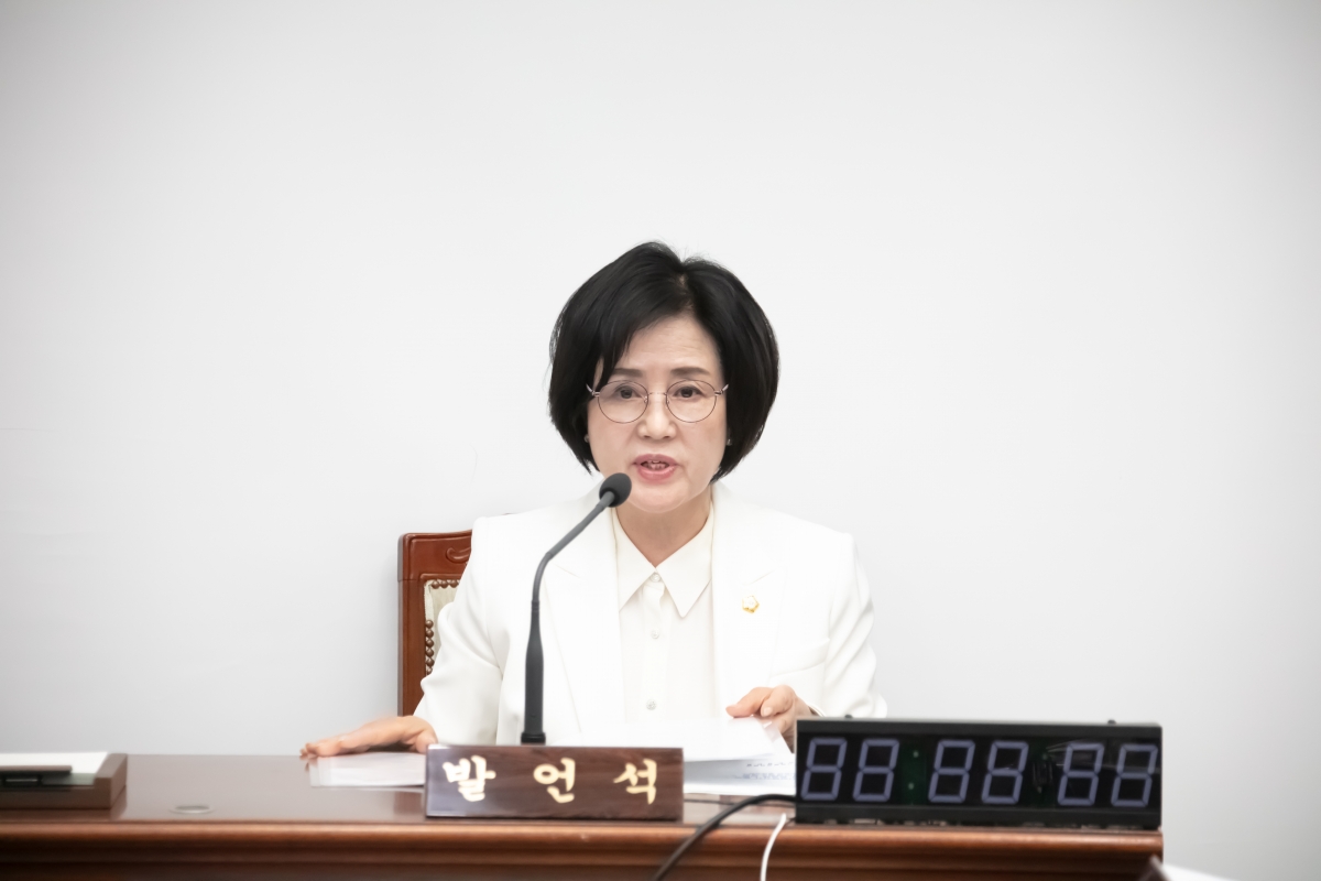 20240416-029[IMG_0519-제275회 임시회 기획행정위원회 소관 조례안 심사 및 2024년도 행정사무감사계획서 작성.jpg