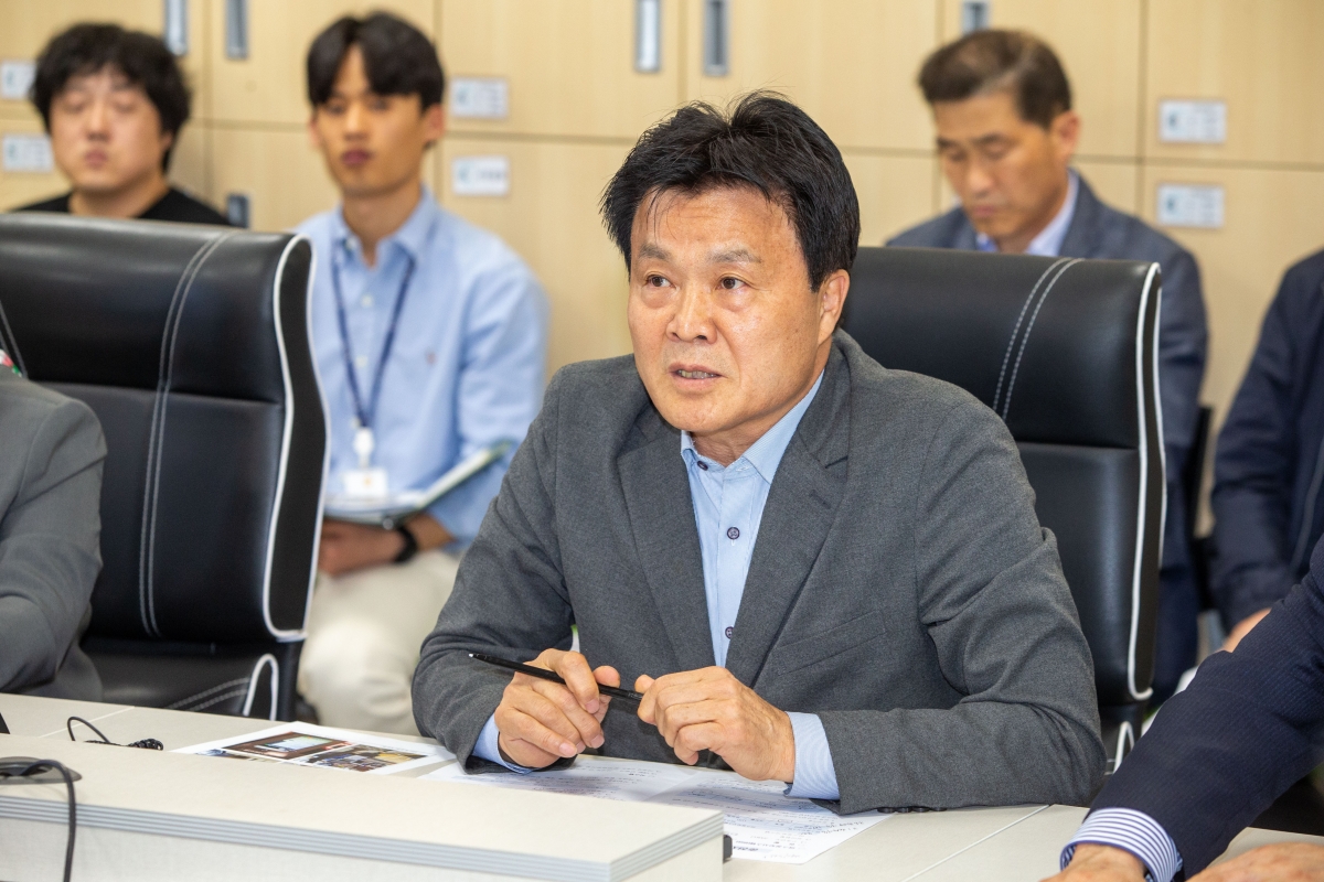 20240417-054[_P7U6271-제275회 임시회시 산업건설위원회 춘천시 버스정보시스템(BIS) 비교견학-1일차.jpg
