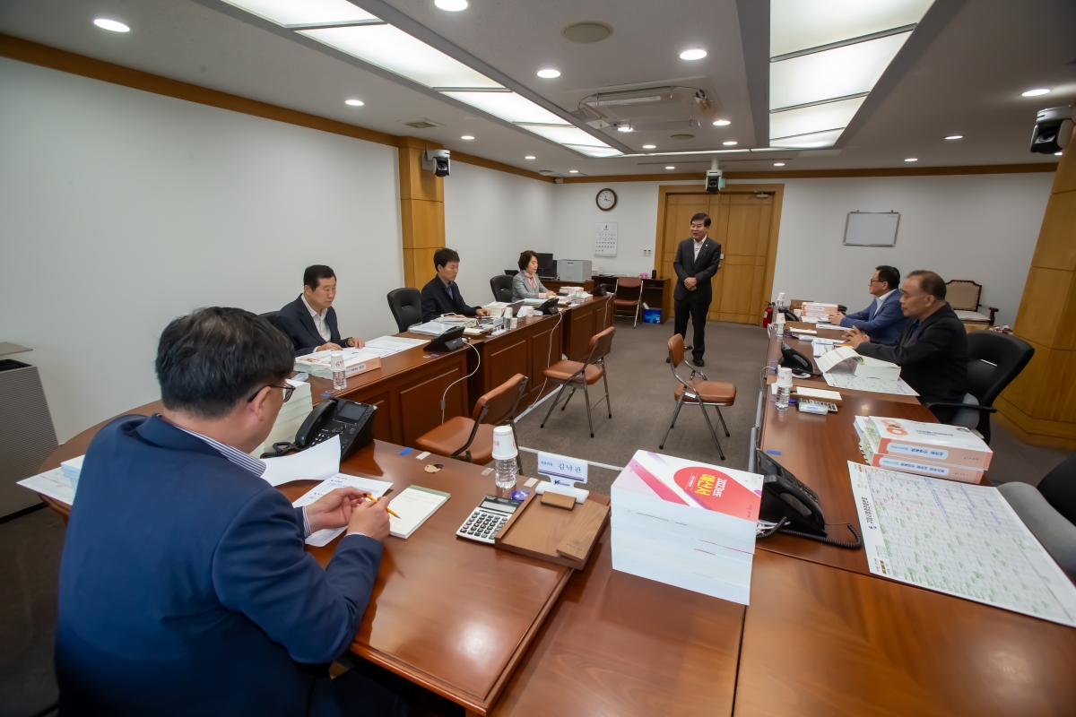 20240424-006[_P7U7333-2023 회계연도 결산검사위원 활동 및 격려 방문.jpg