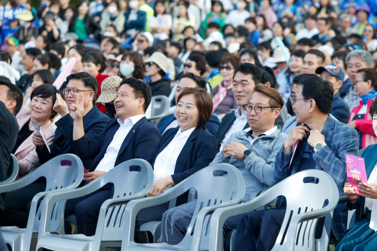 20240504-076[_P7U9141-1-제62회 경북도민체육대회 성공기원 새희망 콘서트.jpg