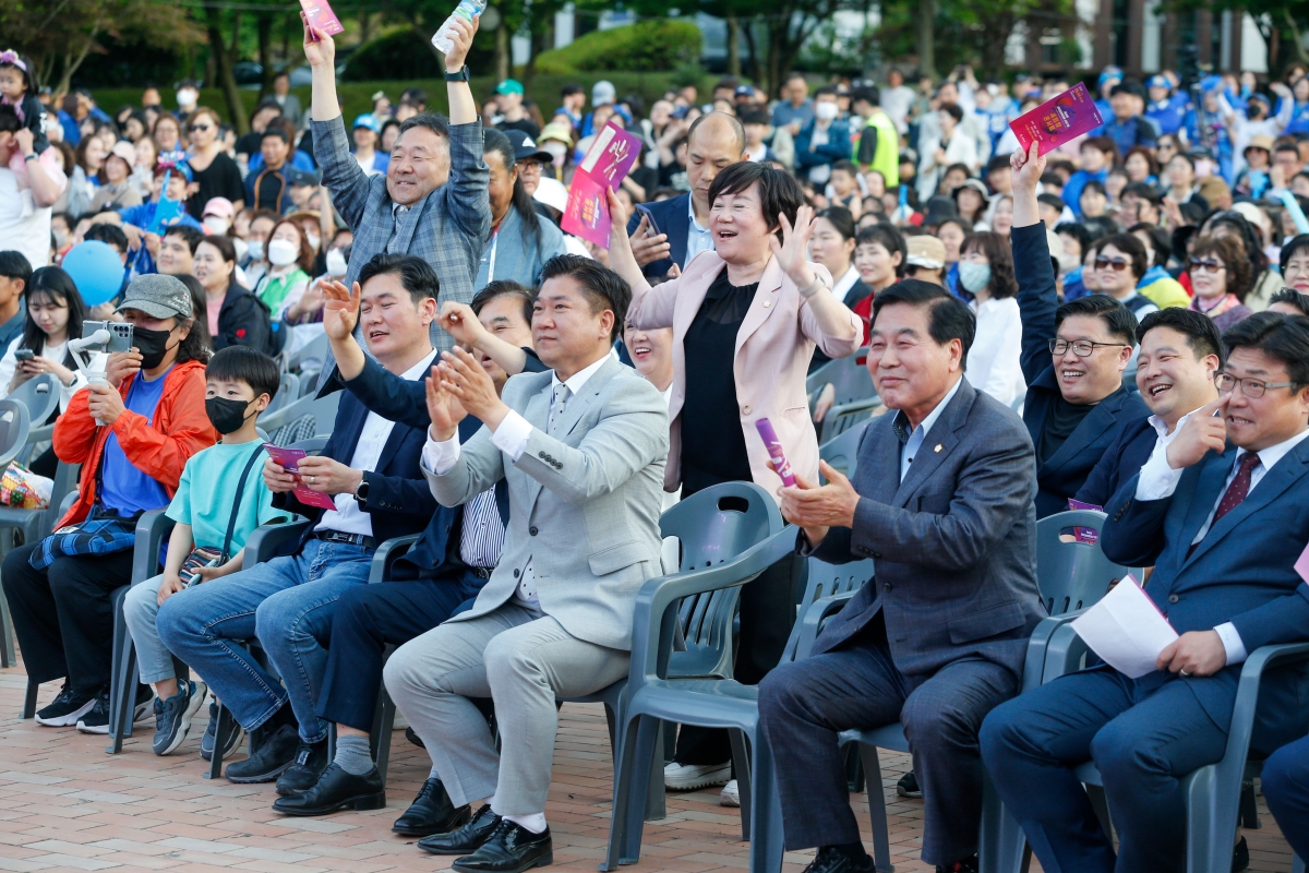 20240504-064[_P7U9099-1-제62회 경북도민체육대회 성공기원 새희망 콘서트.jpg