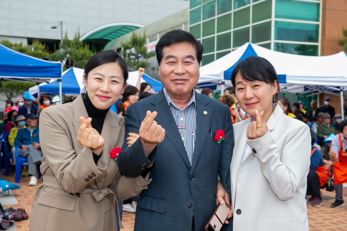 20240508-033[_P7U9845-대한민국 서포터즈 봉사단 어버이날 孝 잔치.jpg