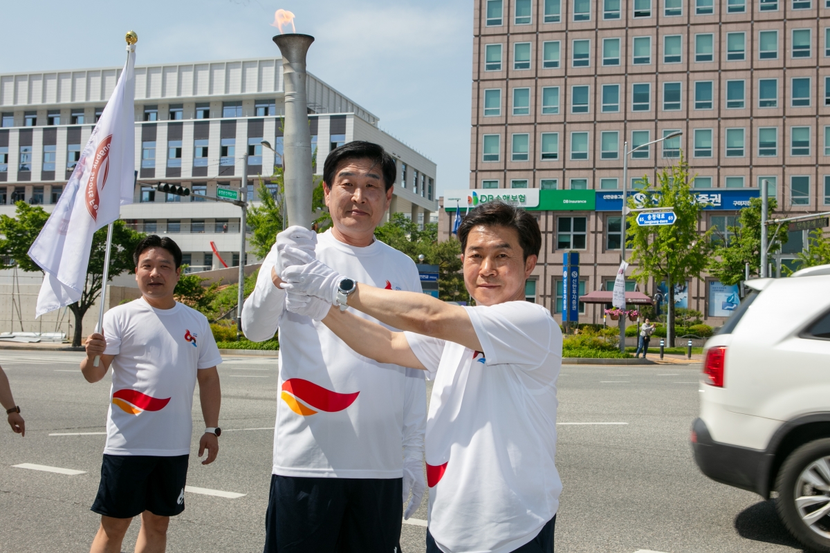 20240510-108[IMG_1435-제62회 경북도민체육대회 성화 출정식 및 성화 봉송.jpg