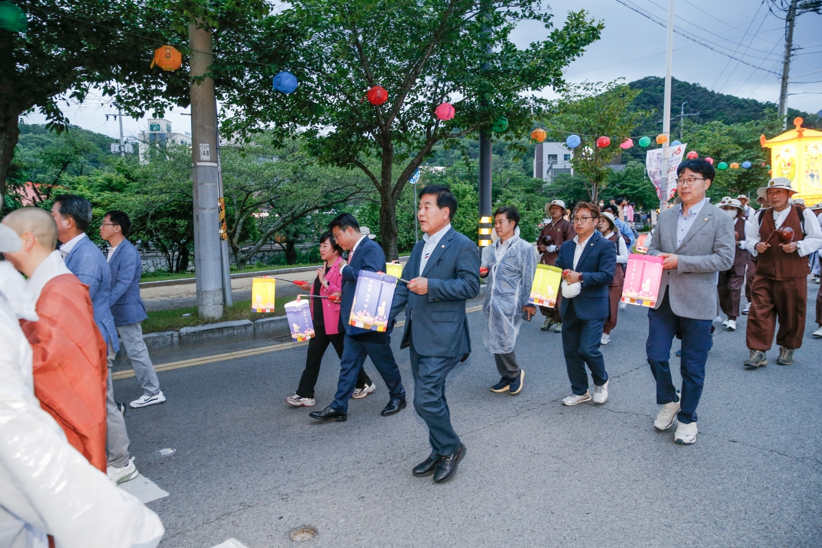 20240511-081[_P7U0885-1-불기2568년 부처님 오신 날 연등축제.jpg