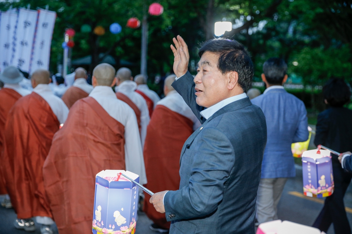 20240511-085[_P7U0896-1-불기2568년 부처님 오신 날 연등축제.jpg