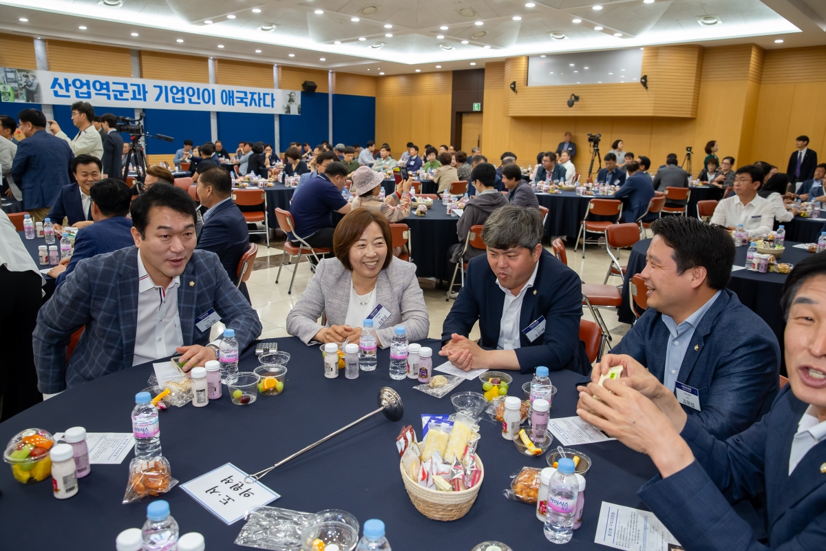 20240522-060[_P7U2786-구미 CEO 포럼 조찬세미나-인요한 국회의원 당선인 특강.jpg