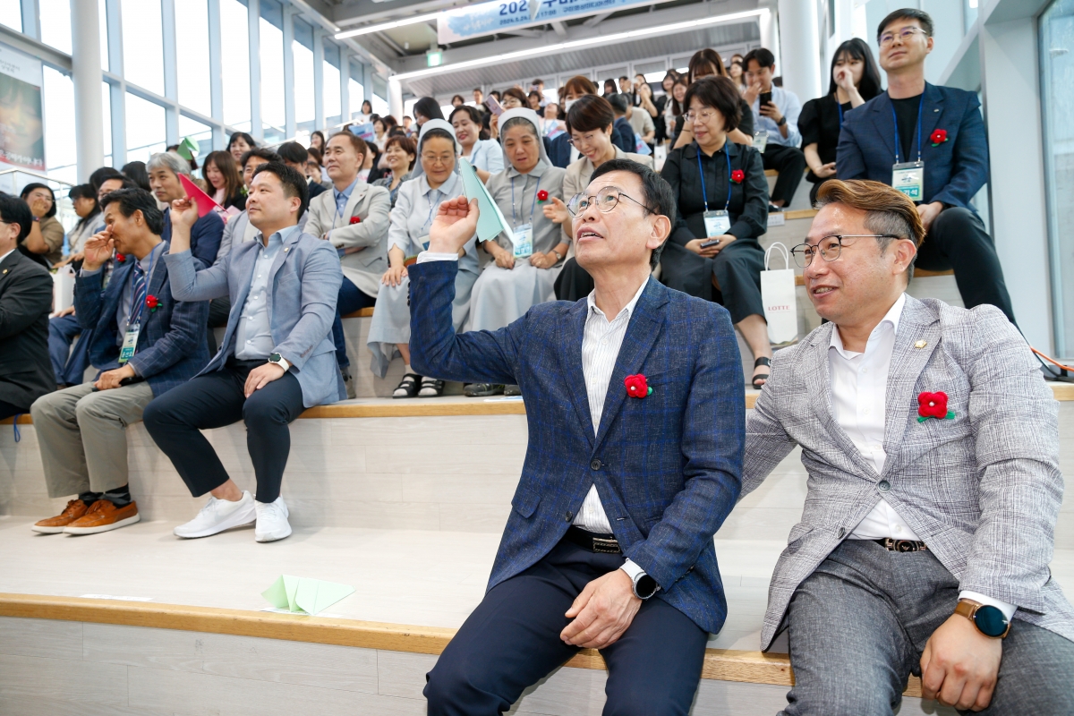 20240524-028[_P7U3050-1-2024 구미시 사회복지사 대회.jpg