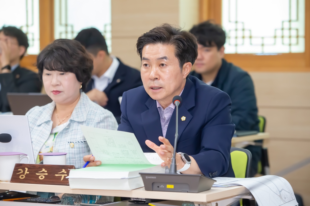 20240618-020[_P7U6024-제277회 제1차 정례회 산업건설위원회 선산출장소 2024년도 행정사무감사 활동.jpg