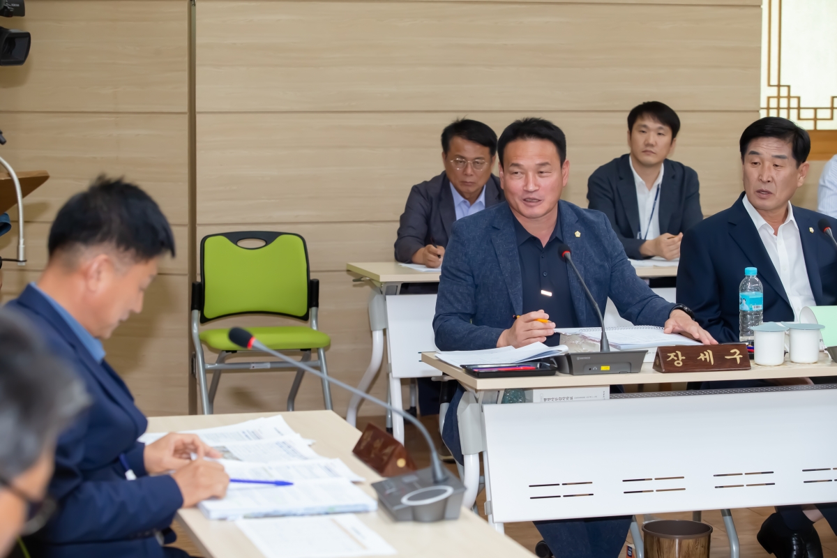 20240618-030[_P7U6051-제277회 제1차 정례회 산업건설위원회 선산출장소 2024년도 행정사무감사 활동.jpg