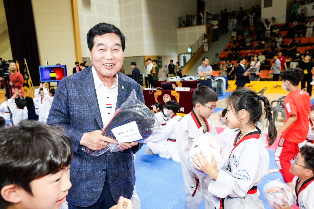 20240622-024[_P7U6268-1-제25회 구미시협회장기 태권도 대회.jpg