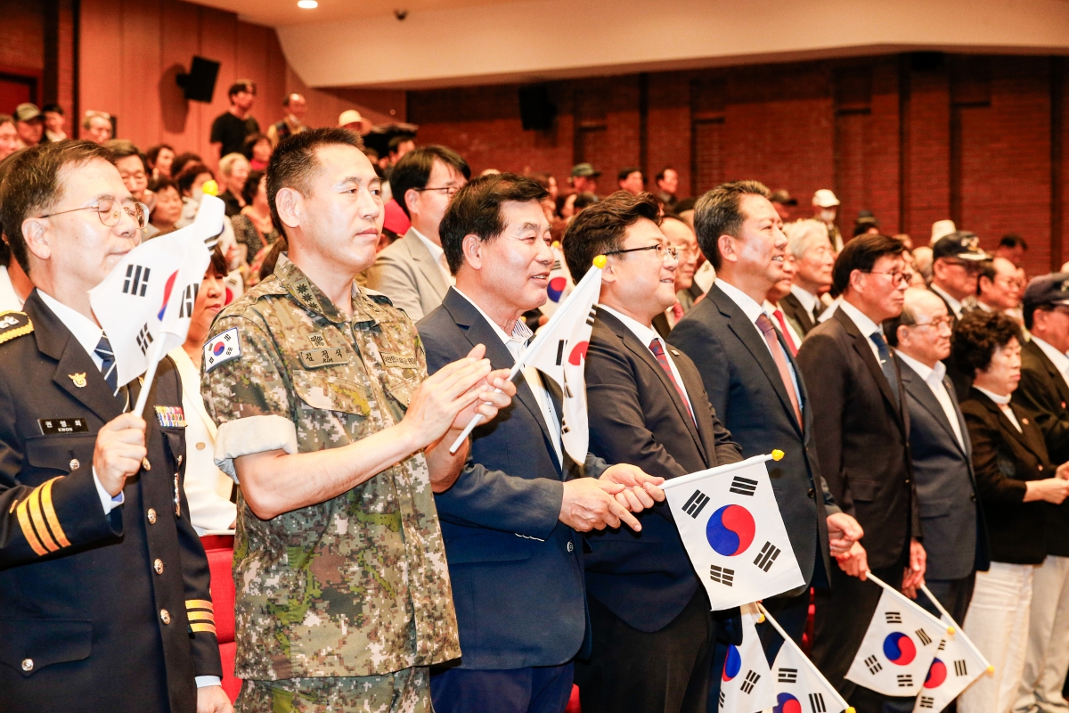 20240625-030[_P7U6925-1-6.25전쟁 제74주년 호국보훈 기념행사.jpg