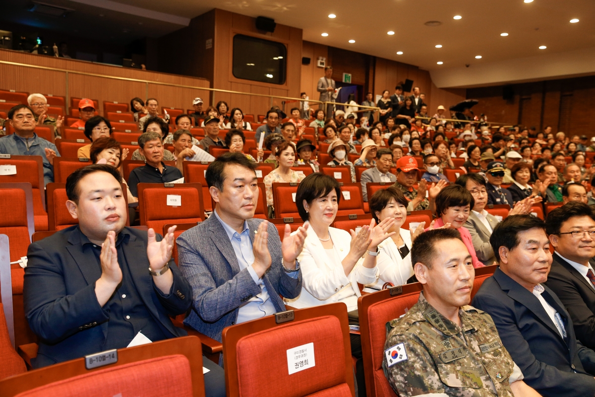 20240625-012[_P7U6876-1-6.25전쟁 제74주년 호국보훈 기념행사.jpg