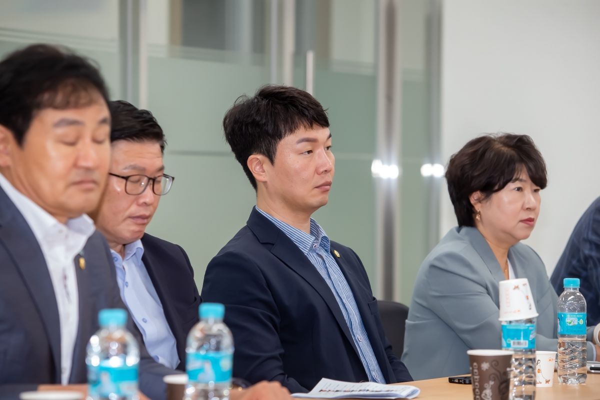 20240708-047[_P7U7985-제9대 후반기 의장단 및 상임위원장 한국노총 구미지부 방문.jpg