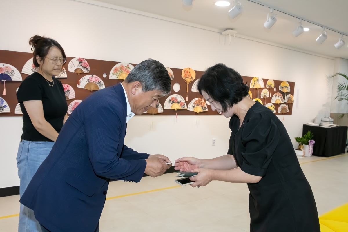 20240709-042[IMG_2756-양진오 부의장 선산출장소 작품전시회.jpg