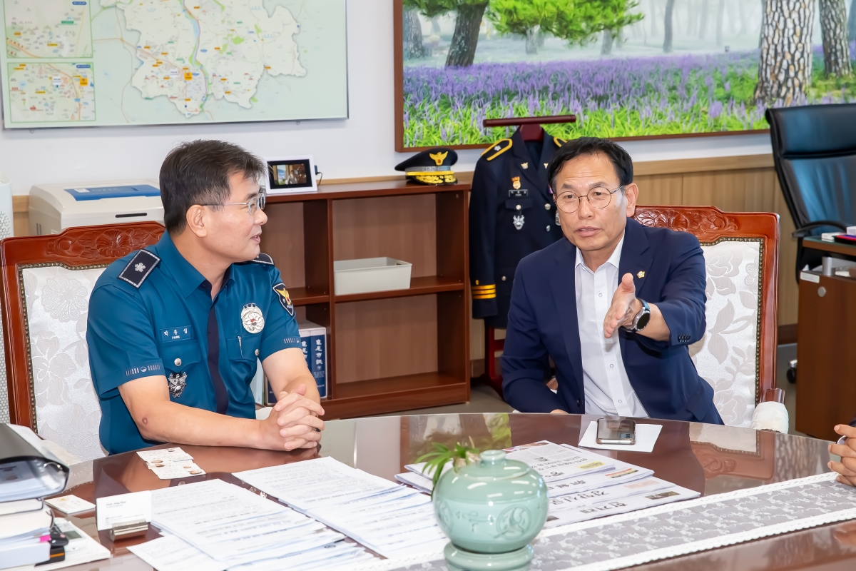 20240722-084[_P7U9273-제9대 후반기 의장단 및 상임위원장 구미경찰서 방문.jpg