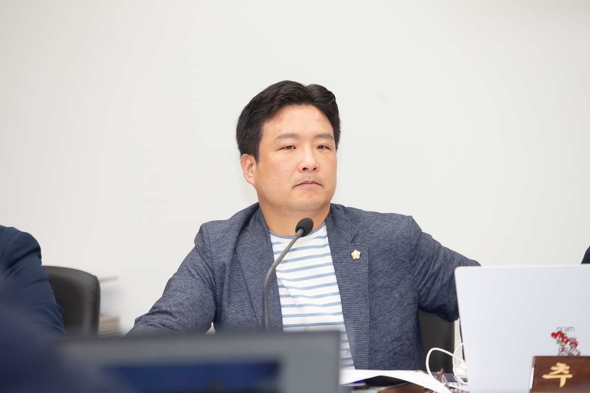 20240729-038[_P7U0170-제279회 임시회 예산결산특별위원회 2024년도 제1회 추가경정예산안 및 기금운용계획변경안 심사활동.jpg