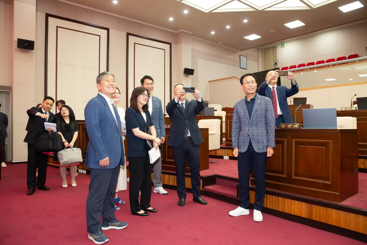 20240820-047[_P7U0986-중국 창사시 왕위후이 부주임 일행 방문.jpg
