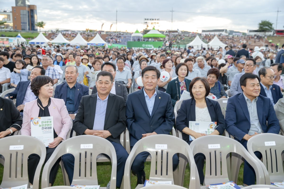 20240903-073[_P7U2619_1-한국후계농업경영인 전국대회 환영리셉션 및 개막식.jpg