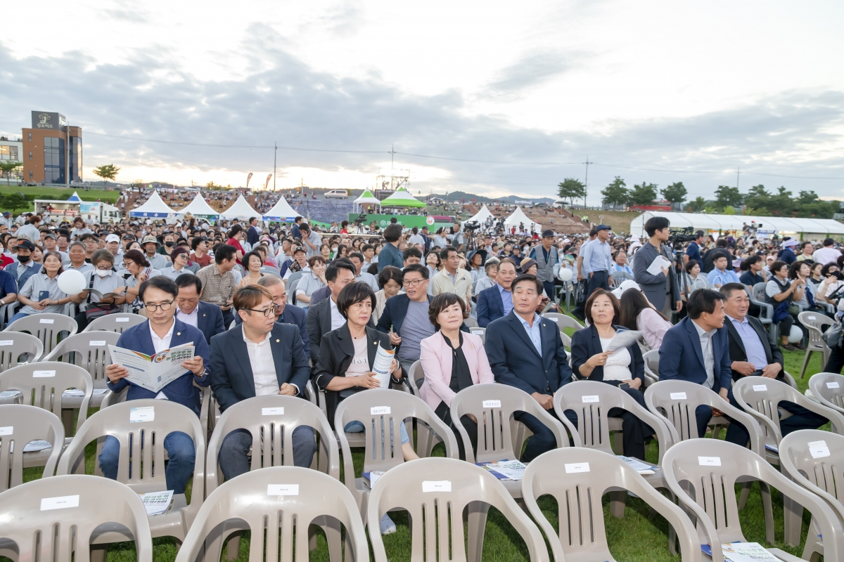 20240903-068[_P7U2608_1-한국후계농업경영인 전국대회 환영리셉션 및 개막식.jpg