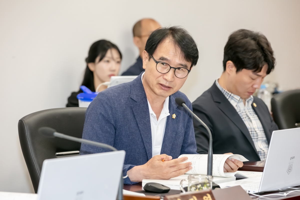 20240905-069[IMG_3280-제280회 임시회 기획행정위원회 조례안 등 심사활동.jpg
