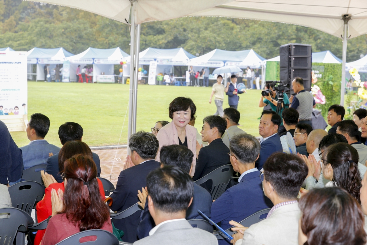 20240907-008[_P7U3581-1-구미사회복지의날 기념식.jpg