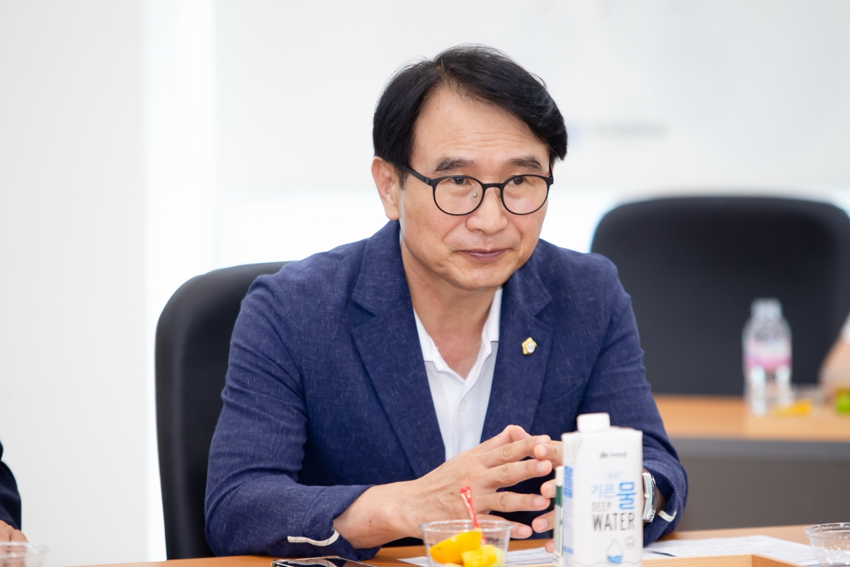 20240910-026[_P7U3846-제280회 임시회 기획행정위원회 구미대학교 산학협력단 아이돌봄지원센터 현장방문.jpg