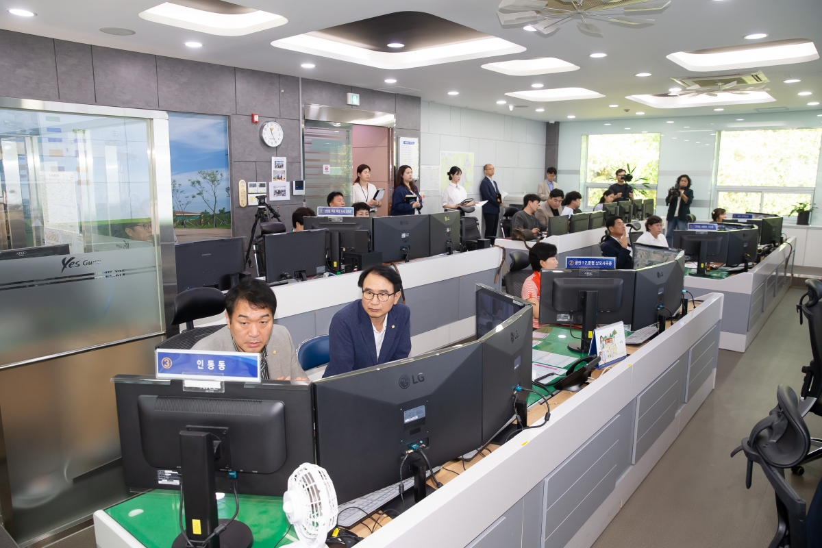20240910-052[_P7U3928-제280회 임시회 기획행정위원회 구미시 통합관제센터 현장방문.jpg